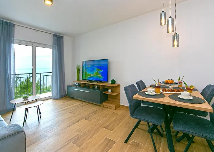 Vidra Apartment *